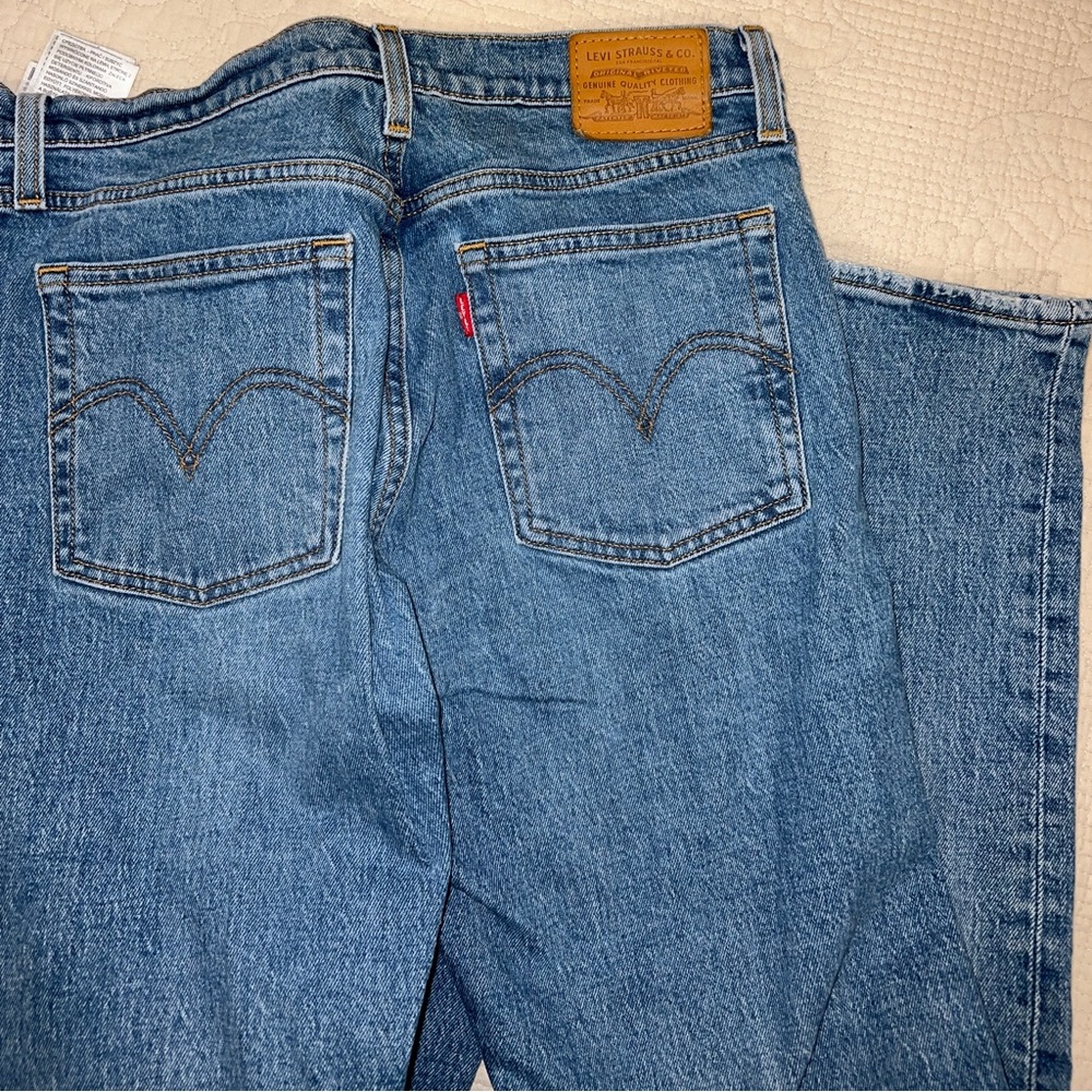 Levi’s wedgie jeans size 28